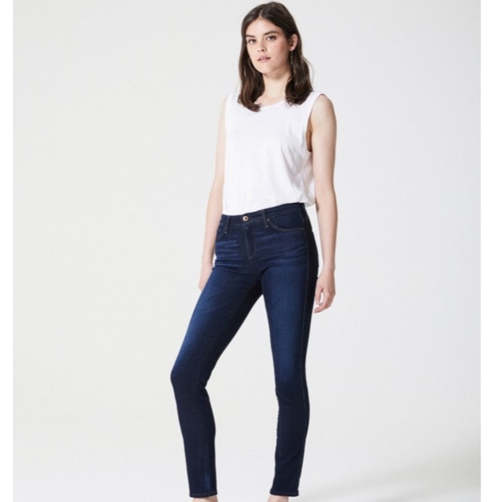 AG The Prima Mid-Rise Cigarette Jeans in Jetsetter